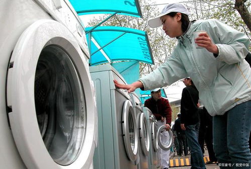 大学在公共洗衣机洗成人用品,被同学发现,网友 就不能自己洗吗